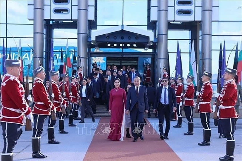 Party leader To Lam concludes official visit to Bulgaria